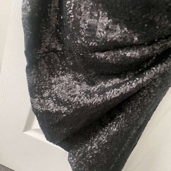 NOOKIE Cannes Gown (Black) - Picture 5 of 6